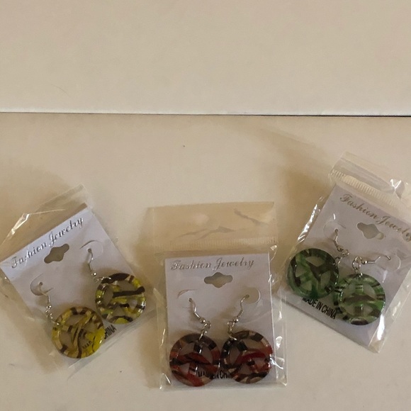 Miscellaneous Earrings - Picture 6 of 16